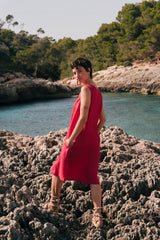 Norah loose linen dress in Viva Magenta