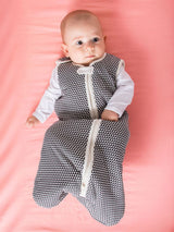 The best baby sleep sack recommended by parents and sleep consultants, designed to promote safe, comfortable sleep for infants and toddlers. Made from breathable, cozy fabrics, this sleep sack helps regulate body temperature and ensures a restful night for your little one.