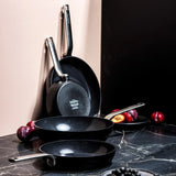 Evolution 黑色陶瓷易潔炒鍋 28cm/3.6L