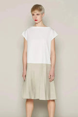 Brigit 连衣裙(白色和米色)