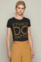 Ethics Do Matter T 恤(黑色)