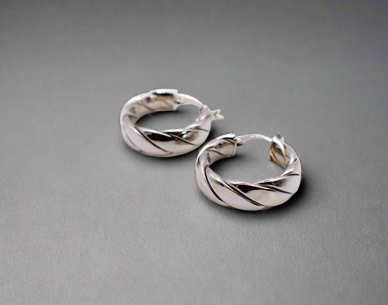 Italian Twirl Sterling Silver Hoop Earrings – Elegant Twisted Design