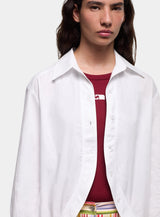 没有男朋友的白衬衫