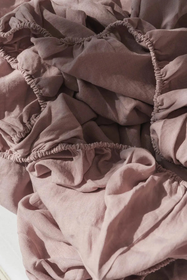 Linen fitted sheet in Dusty Rose