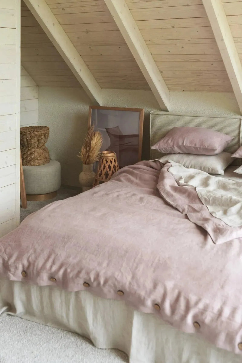 Linen bedding set in Dusty Rose