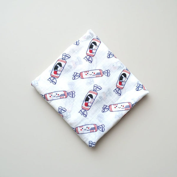 the wee bean organic cotton bamboo super soft swaddle in white rabbit candy 