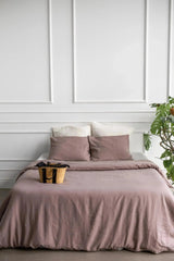 Linen bedding set in Rosy Brown