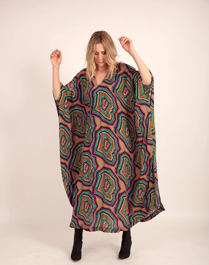 Kaftan in Concentric Beige loveheroldn